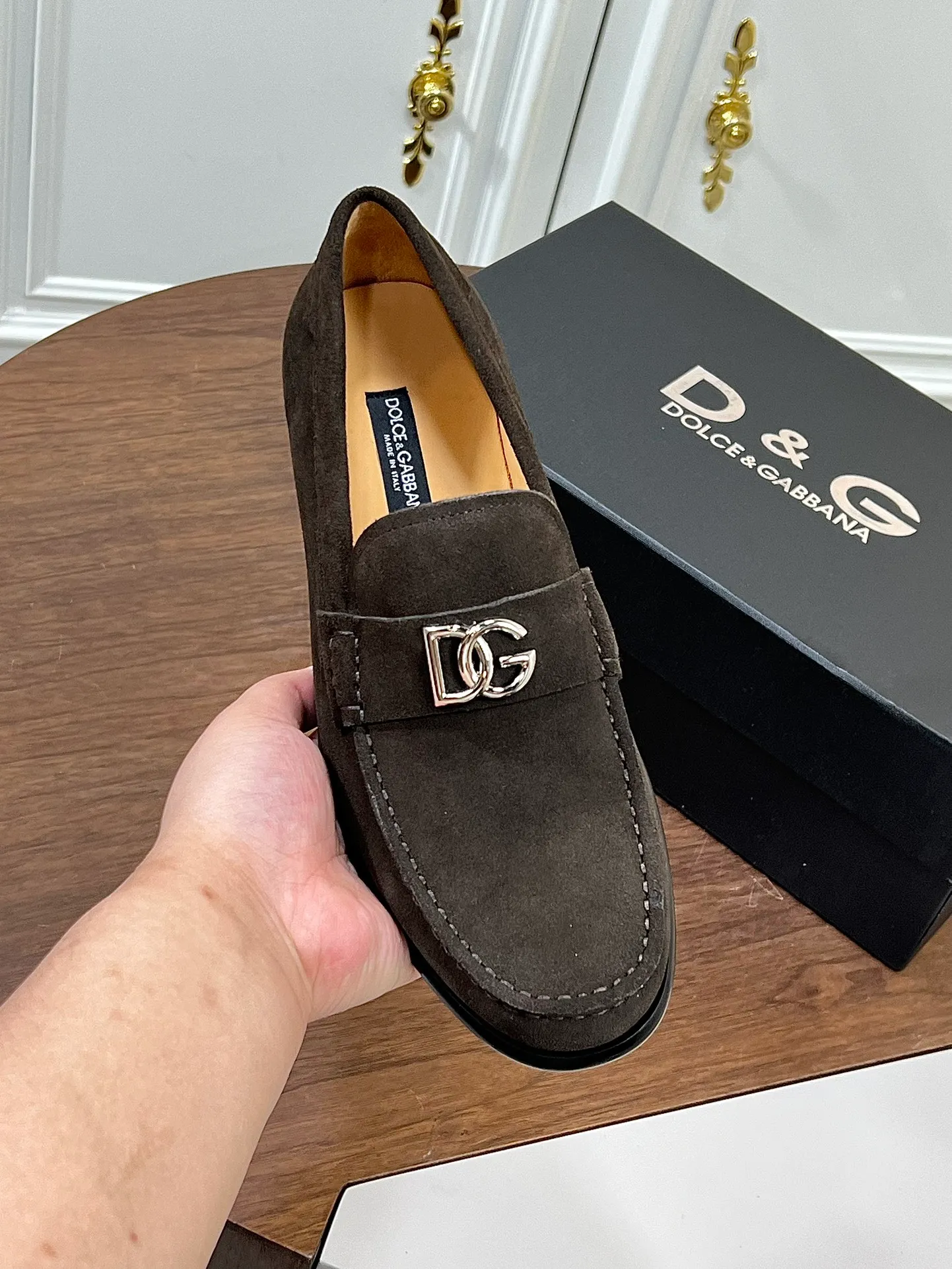 Factory price: 960💰••New product••Dolce&Gabb*_Dg high-end men's formal shoes and casual leather shoes. First-layer cowhide upper imported from Italy. You can see the leather texture at a glance. Breathable calfskin lining. High-end and luxurious leather outsole. Unique style. Finely crafted details! Size: 39-44 (38.45.46 customized)